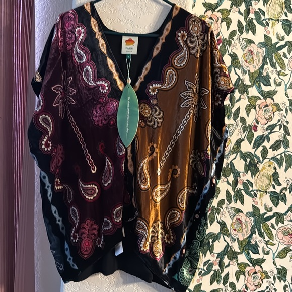 Farm Rio Multicolor Sweet
Mermaids Blouse Size XL - Picture 2 of 5